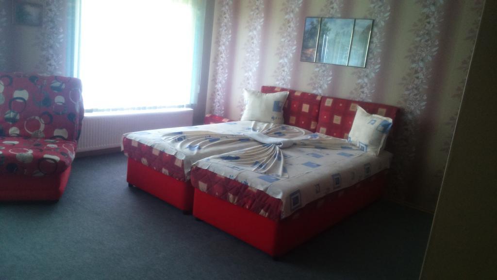 Enjoy Guest House Golden Sands Room photo